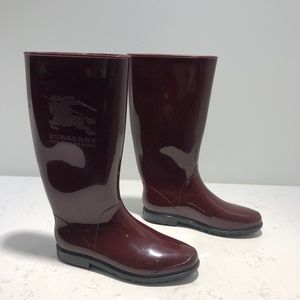 Burberry Nova Check Rain Boots in Burgundy